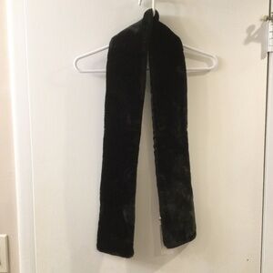 Ruyii Black Faux Fur Scarf  With Satin Lining Luxurious Look